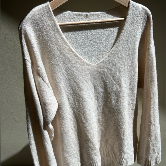 Light Cream V-neck Sweater - Picture 2 of 3